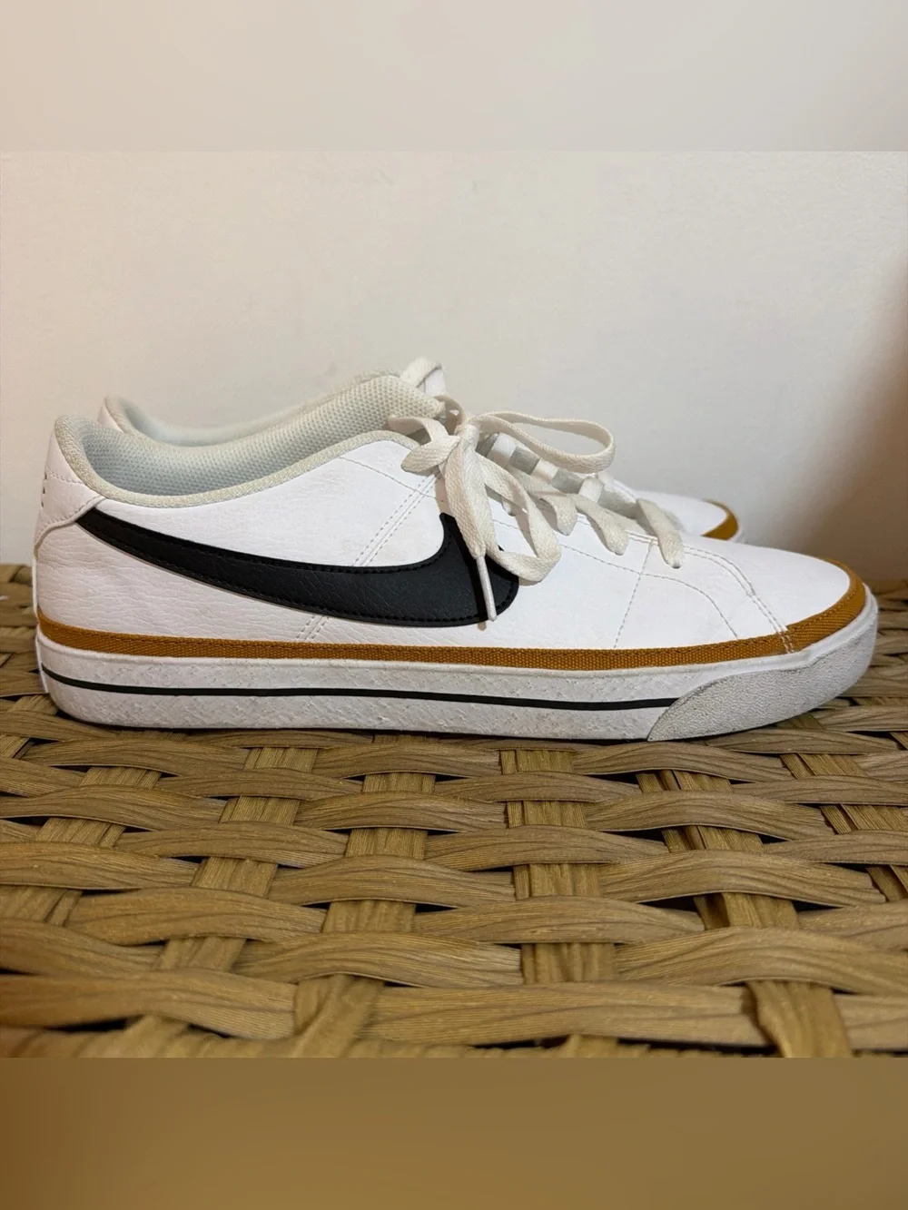 Nike Court Legacy Men’s 11.5 White Black Brown Athletic Leather Shoes Sneakers